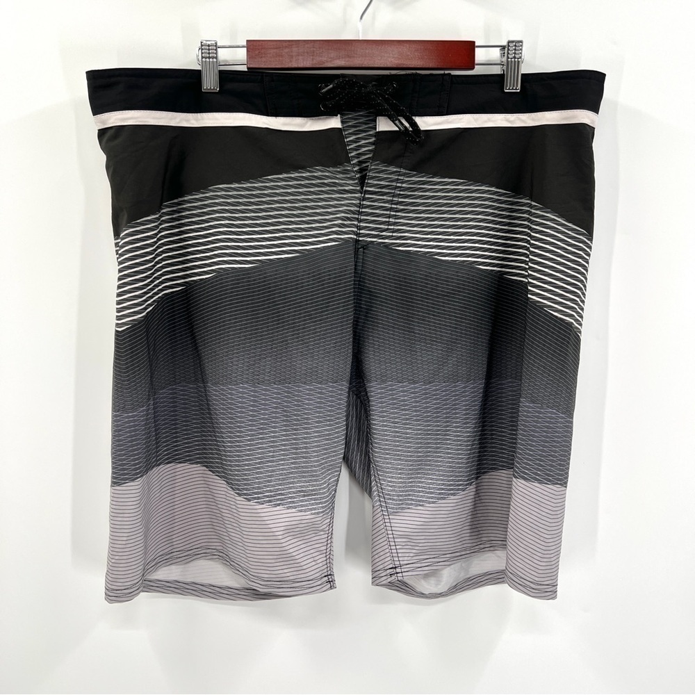 BURNSIDE Men's Gray & Black Stripe Casual Water Swim Trunks Size 38